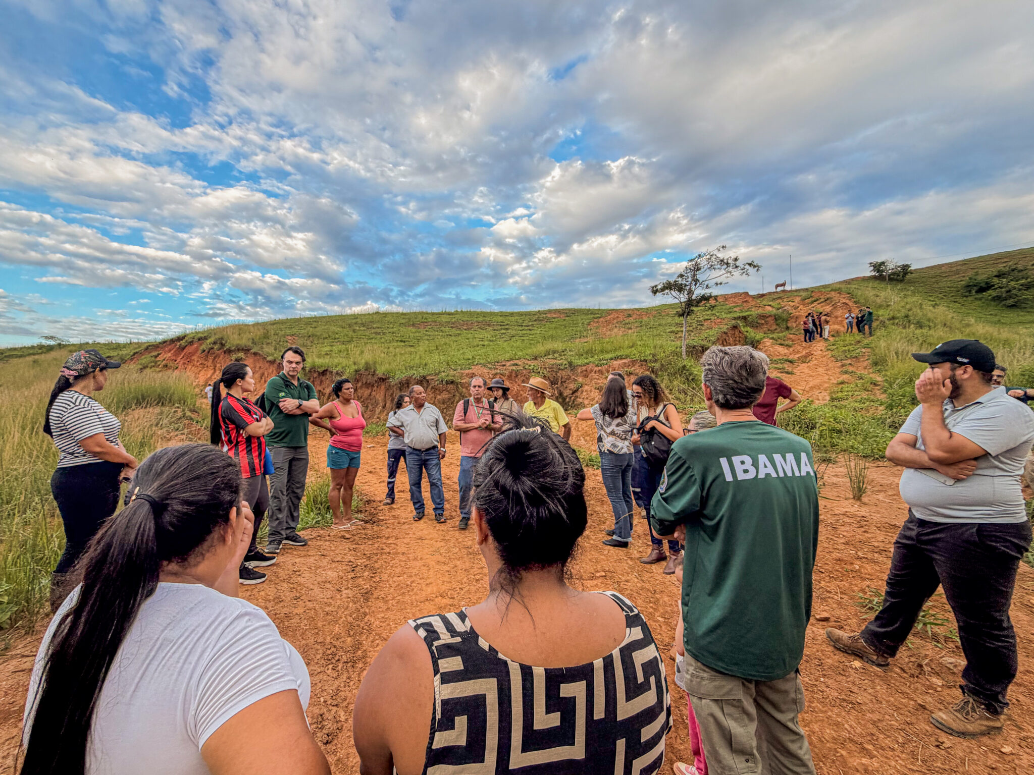 Comunidade de Jerônimo denuncia depósito irregular de rejeitos há mais de 10 anos e cobra providências