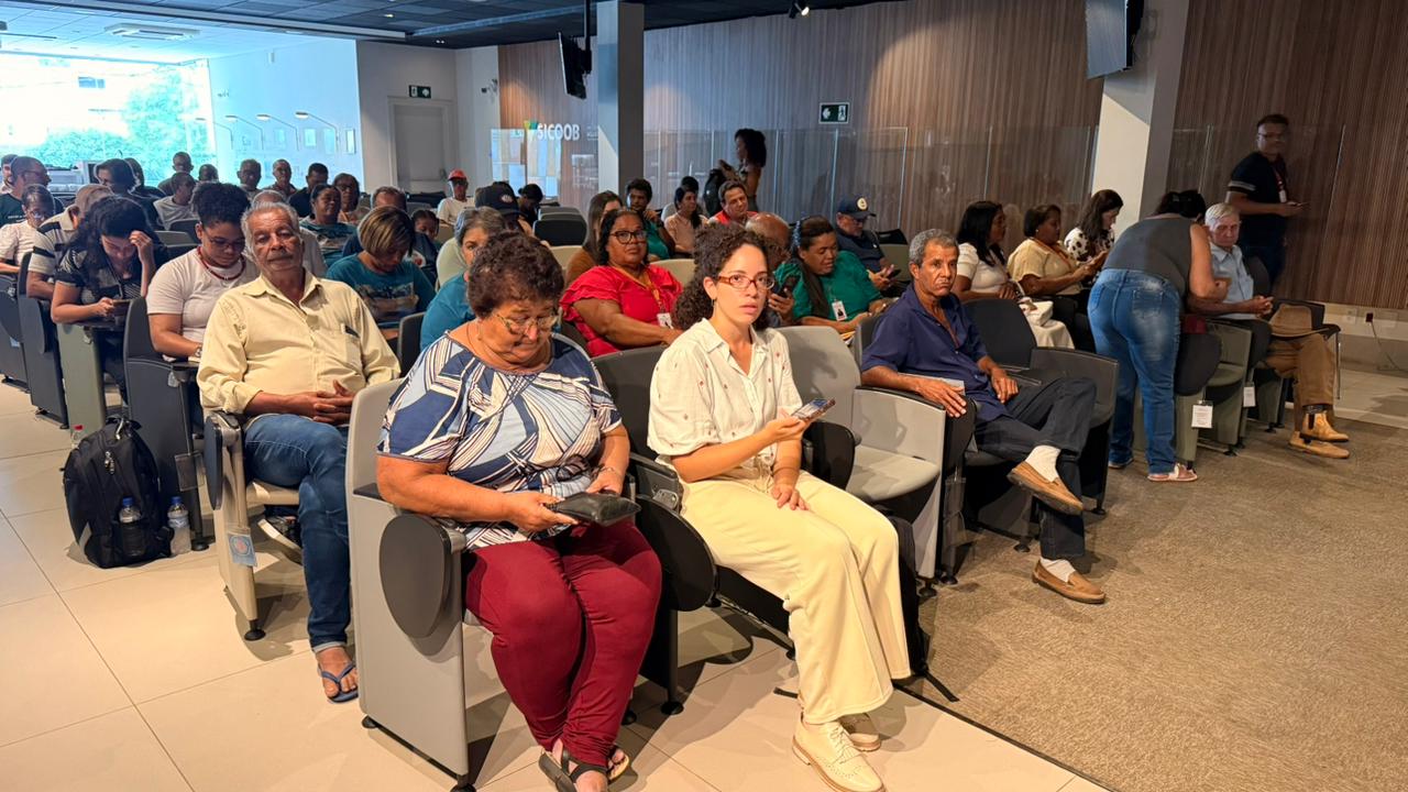 Pessoas atingidas discutem propostas para a retomada econômica com o governo federal