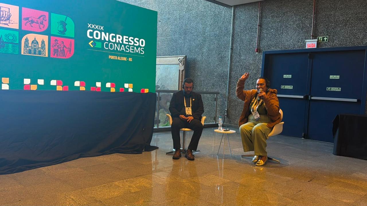 Pescadora de Porto Plácido leva demandas de pessoas atingidas por barragens ao maior congresso de saúde pública do Brasil